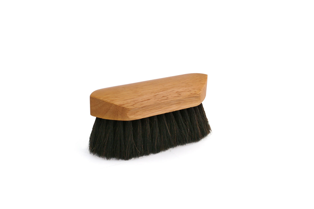 Epic Animal Soft Black Horsehair/Poly Blend 6 3/8" Pocket-Size Body & Finishing Brush